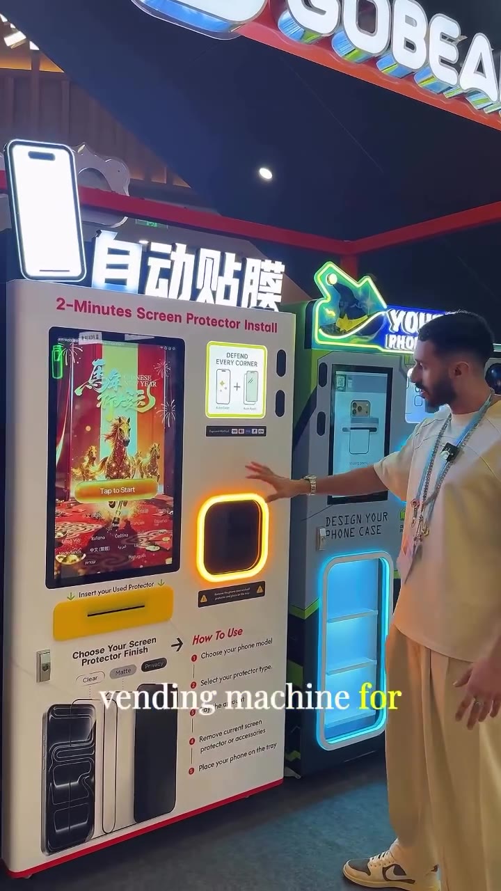 Screen protector vending machine video by @h.alraimi